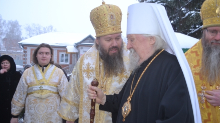Высокопреосвященнейший Варнава, митрополит Чебоксарский и Чувашский посетил храм святителя Николая г. Канаш