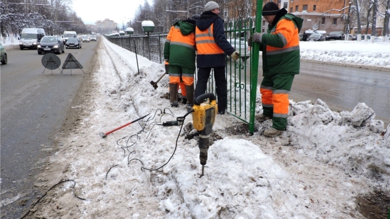 Проведены работы по замене поврежденных во время ДТП ограждений