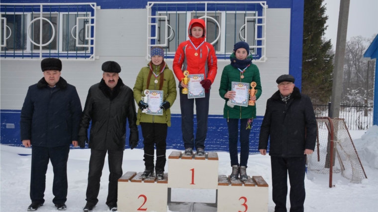 В Вурнарском районе состоялась предновогодняя лыжная гонка на призы депутата Государственной Думы Российской Федерации Леонида Черкесова