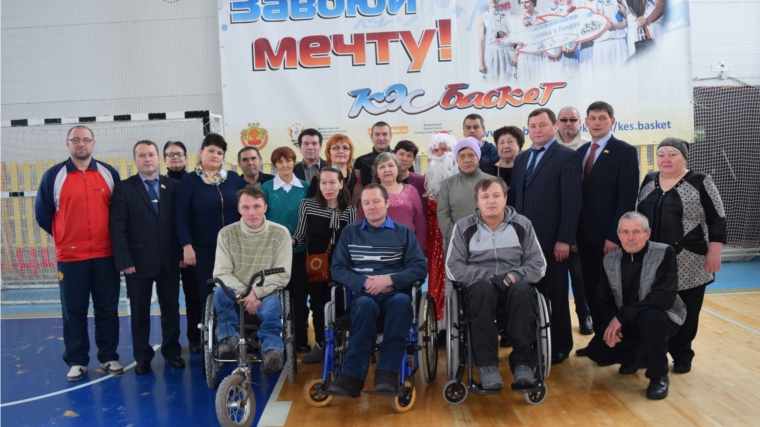 «Веселые старты» для людей с ограниченными возможностями здоровья прошли в физкультурно-оздоровительном комплексе «Локомотив» г. Канаш