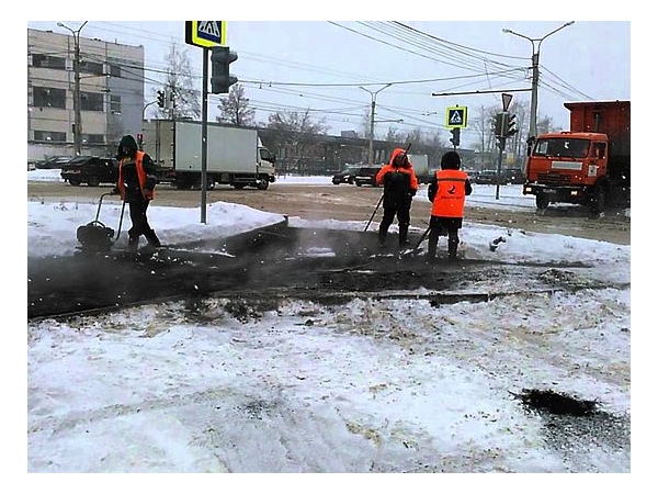 Дорожники Чебоксар поясняют, почему проводят работы зимой