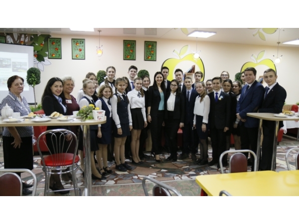 В кафе по делу