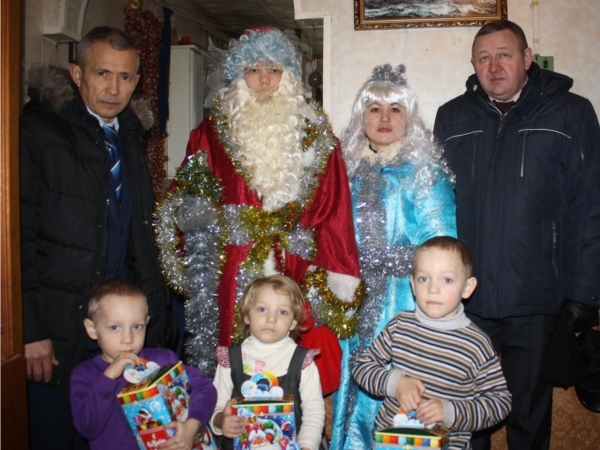 Çĕнĕ çул пире Амăшĕпе Ашшĕн çулне чĕнет