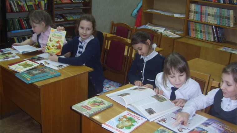 С юными шумерлинцами проведен экологический книгомаршрут