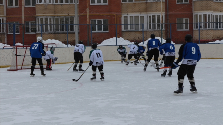 В Чебоксарах продолжаются игры Школьной хоккейной лиги