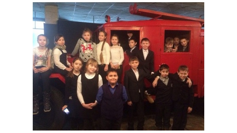 Познавательные «Живые уроки» для чебоксарских школьников проходят в Музее пожарной охраны