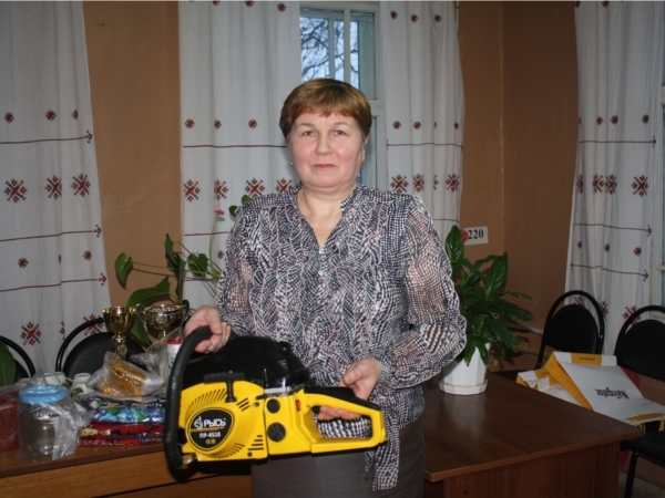 Тĕп парне хуçине тупрĕ