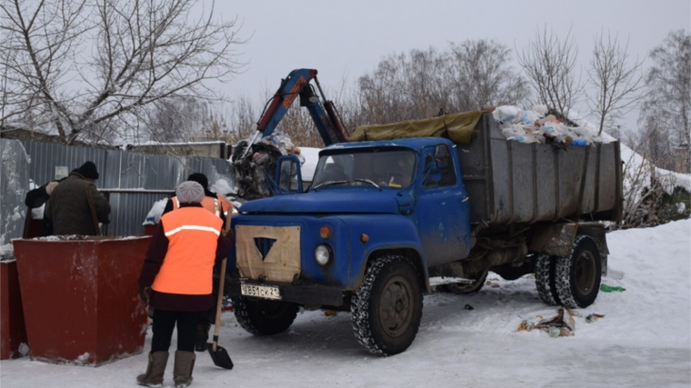 «Мусорная» проблема в шумерлинском дворе ликвидирована, жильцам необходимо заключить договор с МУПом на вывоз ТБО