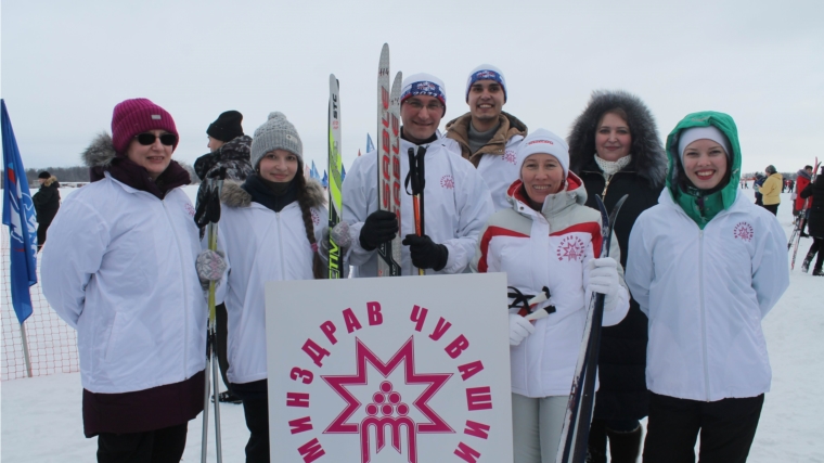 Команда Минздрава Чувашии приняла участие в XXXV открытой Всероссийской массовой лыжной гонке «Лыжня России»
