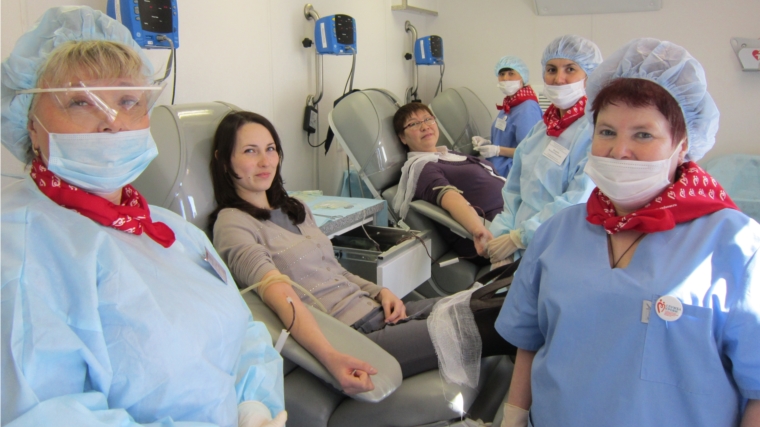 Более 12 тысяч жителей Чувашии стали донорами крови в 2016 году