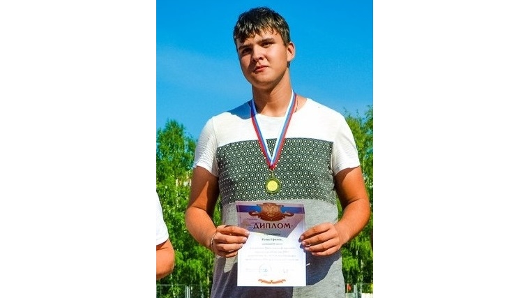 Роман Ефимов – победитель первенства России по стрельбе из лука