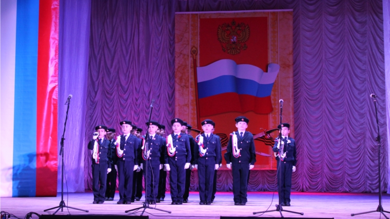 Праздничный концерт, посвященный Дню защитника Отечества, состоялся во Дворце культуры г. Канаш