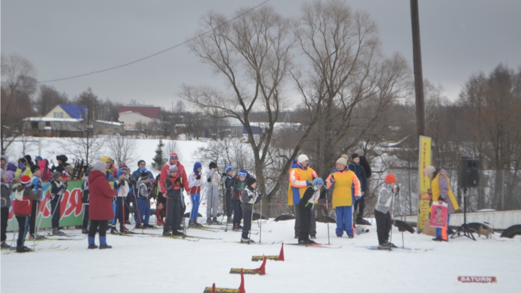 23 февраля XIII открытое первенство по лыжным гонкам «Хучельская лыжня-2017» вновь собрало участников с разных регионов