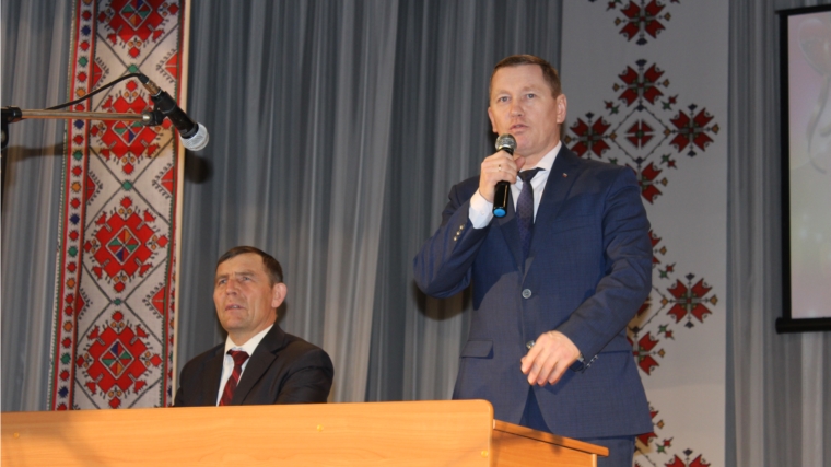 Глава администрации Шемуршинского района подвел итоги социально – экономического развития Шемуршинского сельского поселения