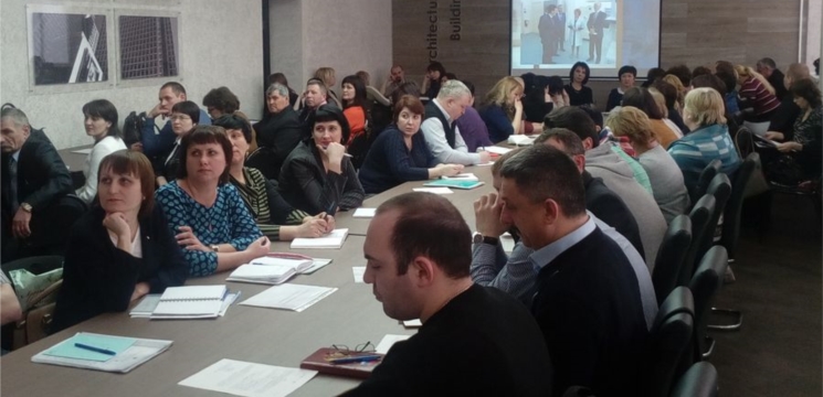 Специалисты чувашского колледжа проводят курсы повышения квалификации для педагогов образовательных учреждений России