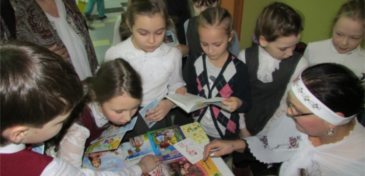В Чебоксарах состоялась церемония открытия ежегодного праздника «Неделя детской книги-2017»