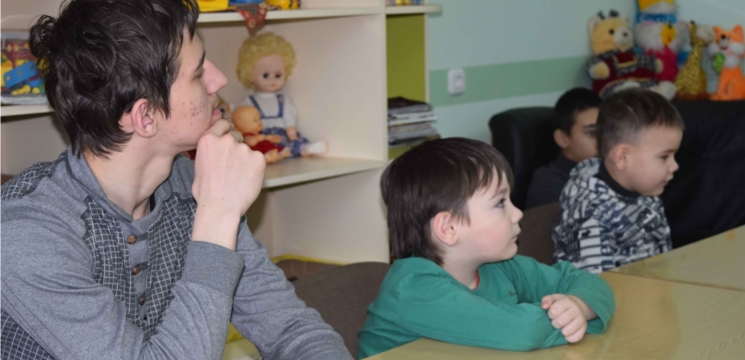 В Канашском комплексном центре социального обслуживания населения проходят мероприятия в рамках акции «Полиция и дети»