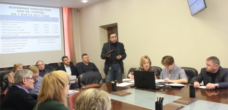 УК Ленинского района снова в лидерах антирейтинга по долгам
