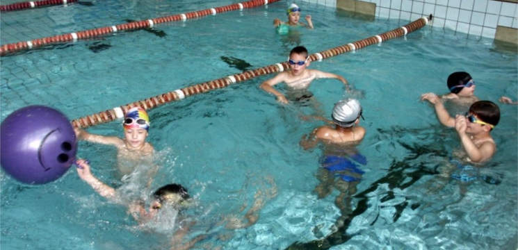 Посещение бассейнов учащимися городских школ в Чебоксарах на период весенних каникул будет бесплатным