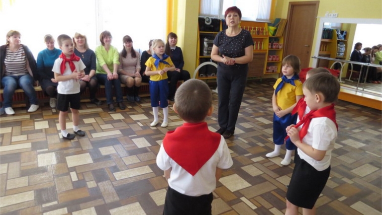 Воспитатели города Шумерли обсудили проблему обучения старших дошкольников спортивным играм