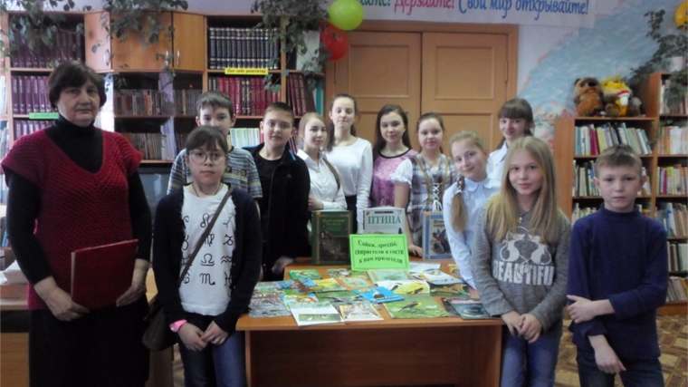В детской библиотеке города Шумерли прошло угадай-шоу «Сойки, дрозды, свиристели в гости к нам прилетели…»