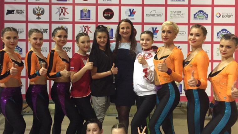 Команды отделения фитнес-аэробики из Чебоксар вышли в финал Чемпионата и первенства России