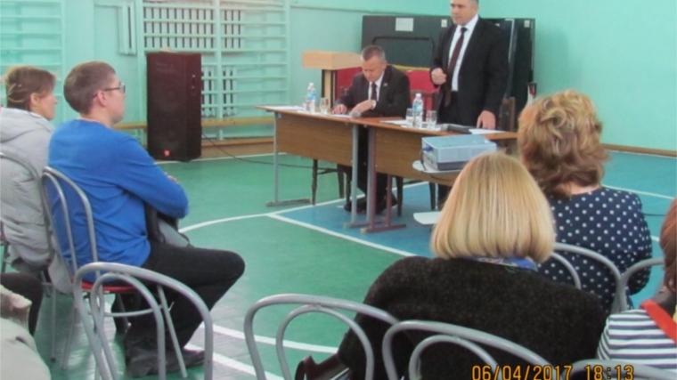 Депутат Владимир Кузин принял участие в общественных обсуждениях проекта благоустройства дворовых территорий Ленинского района города Чебоксары