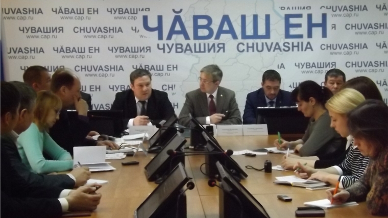 Министр Владимир Иванов провел брифинг для СМИ по реализации проекта «Безопасные и качественные дороги»
