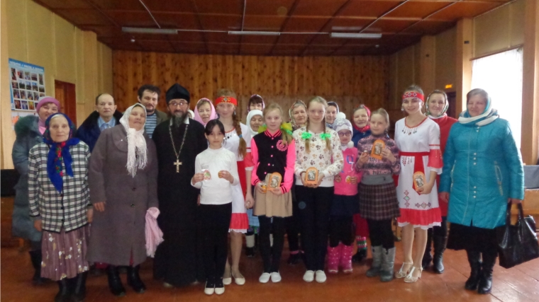 В Трёхбалтаевском ЦСДК прошел праздничный концерт &quot;С Великой Пасхой!&quot;для православных христиан