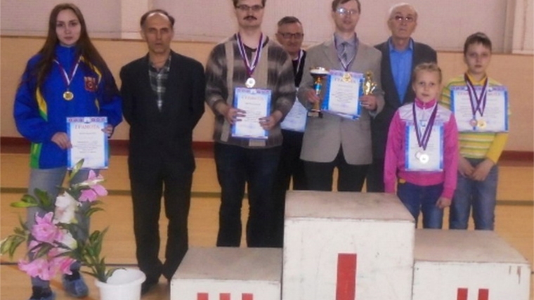 Кубок из Ядрина привезла команда шахматистов города Шумерли