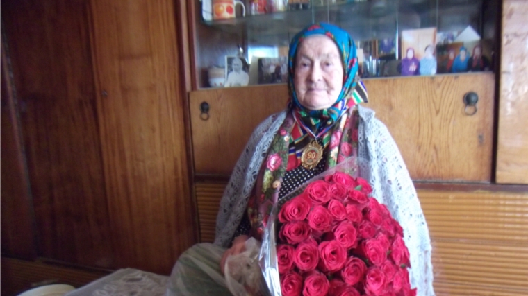 Если бы была возможность разложить по дням весь прожитый период жизни Людмилы Спиридоновны, то можно было бы проследить всю историю нашей страны
