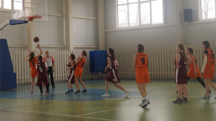 Игры IV зоны первенства Чувашской Республики по баскетболу прошли в «Олимпе» города Шумерли