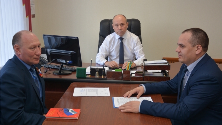 _Представитель ГКЧС Чувашии встретился с главой администрации Батыревского района.