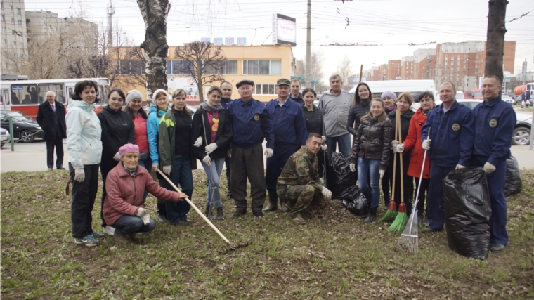 _Работники ГКЧС Чувашии внесли свой вклад в чистоту города