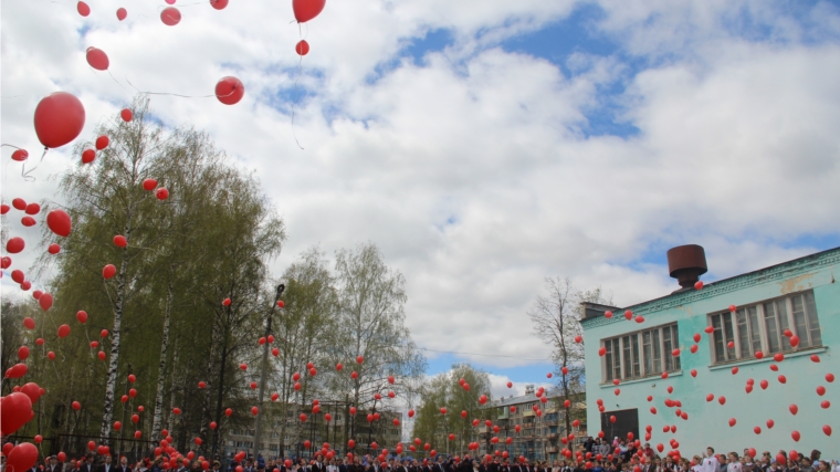 В преддверии Великой Победы состоялся праздник в новочебоксарской школе № 3