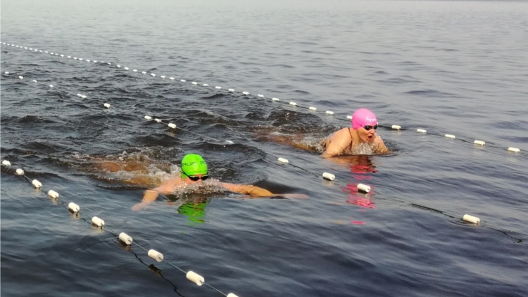 Любители зимнего плавания разыграли медали первенства Чувашии