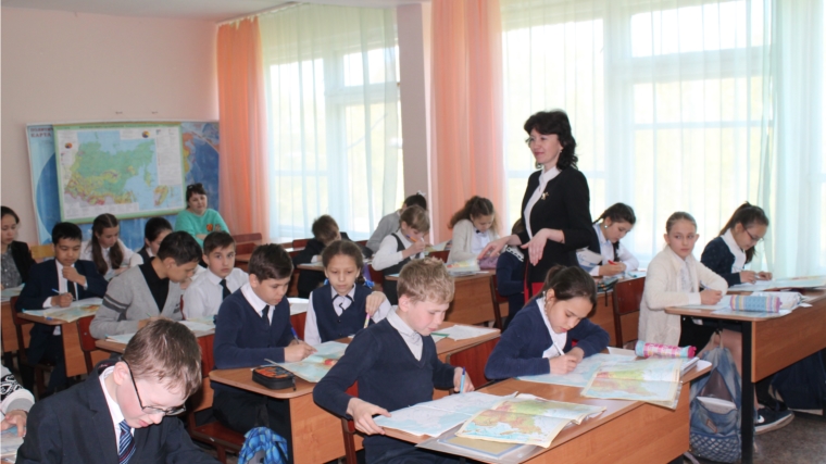 Республиканский семинар-практикум «Развитие педагогического творчества в условиях реализации ФГОС ООО» состоялся в г.Канаш