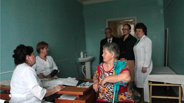 Жителей Аликовского района проконсультировали в «Мобильной поликлинике»