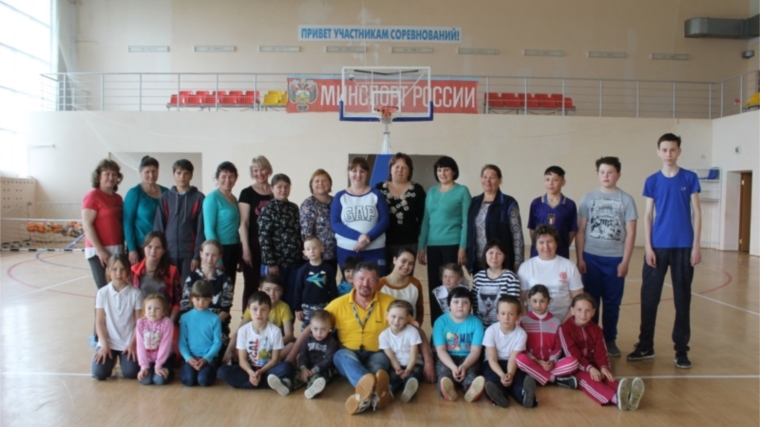 В Комсомольском районе прошел спортивный праздник, приуроченный к Международному дню семьи