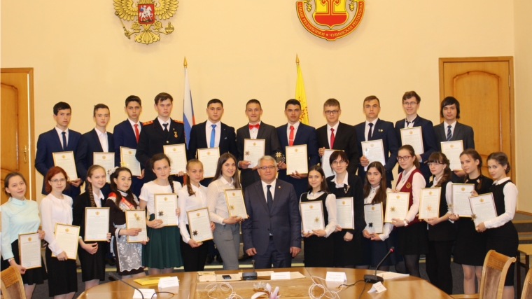 Министр Юрий Исаев встретился с победителями и призерами заключительного этапа Всероссийской олимпиады школьников и их наставниками