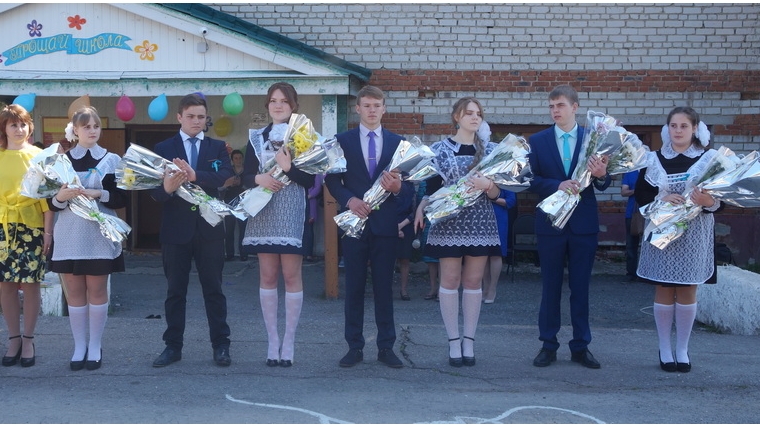 Праздник последнего звонка в Напольновской средней общеобразовательной школе