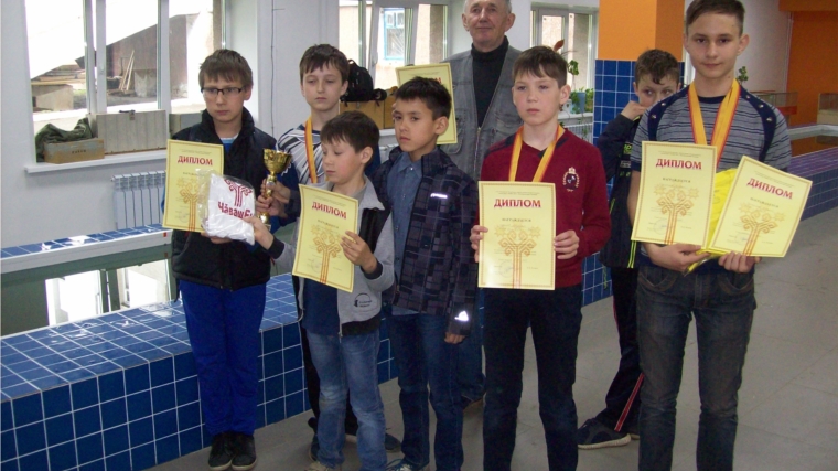 Команда Дома детского творчества - победитель республиканских соревнований по судомодельному спорту