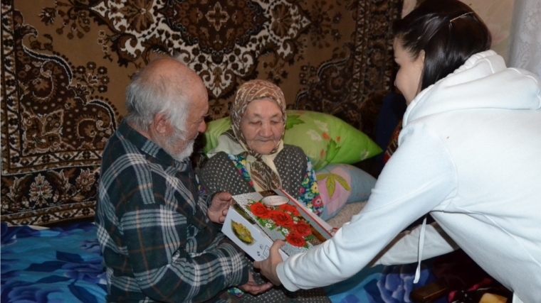 Отдел ЗАГС Шемуршинского района чествовал юбиляров семейной жизни