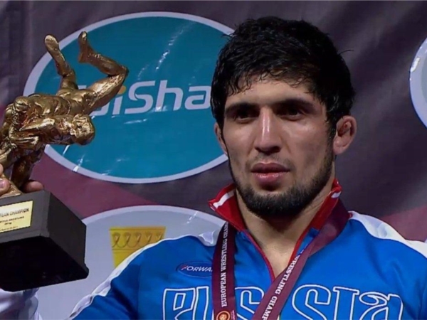 Борец из Чувашии Даурен Куруглиев – чемпион Европы по вольной борьбе