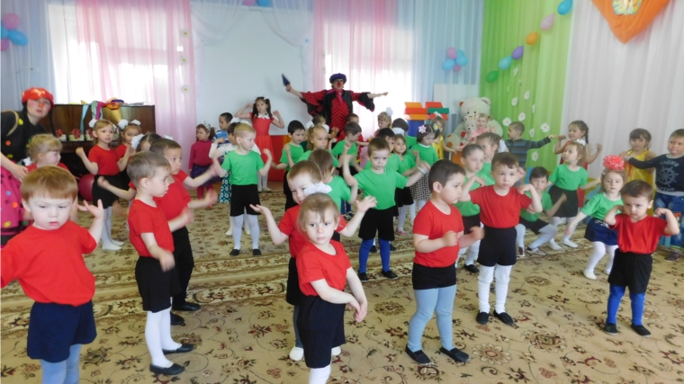 «Праздник детства» в детском саду «Рябинушка»