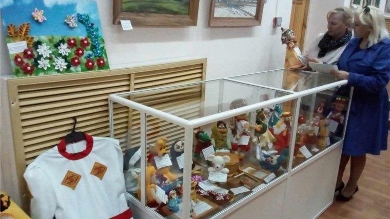 В Канаше подведены итоги зональной выставки «Чувашия, мой край родной!»