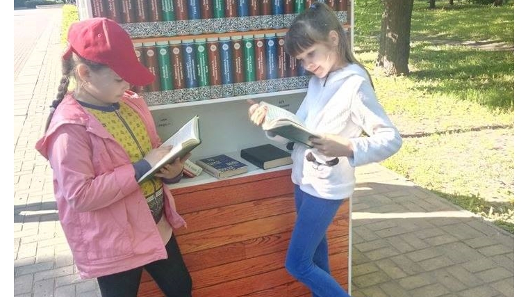 На улицах города появляются мобильные библиотеки