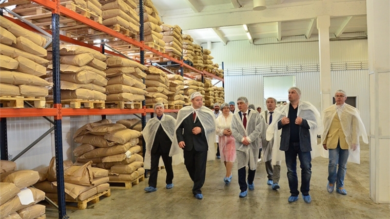 Премьер-министр Чувашской Республики Иван Моторин посетил Новочурашевский молочный завод