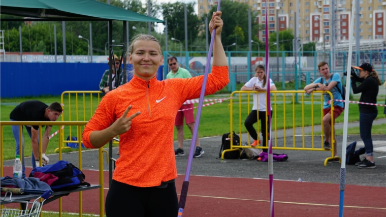 Легкоатлеты Анастасия Мамлина и Андрей Андреев стали чемпионами России по спорту глухих