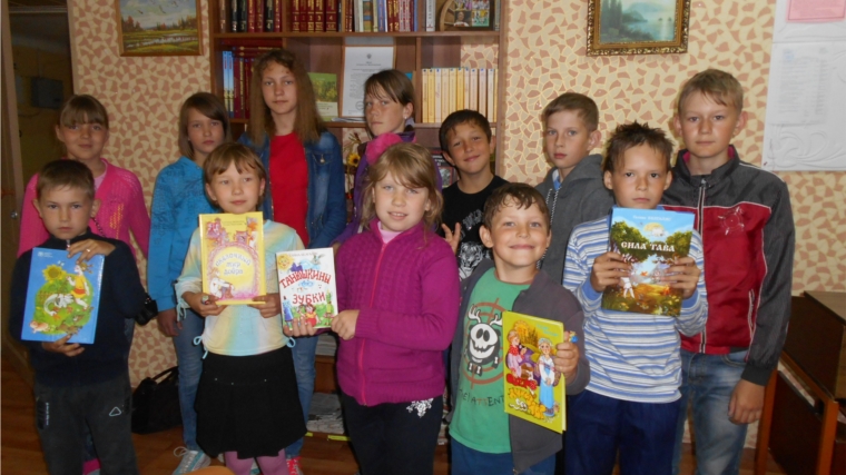 Литературный час «Сказочный мир добра» прошел в Алтышевской библотеке